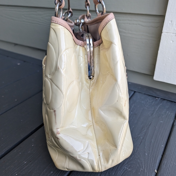 Coach Peyton Parent Embossed Purse - Picture 11 of 16